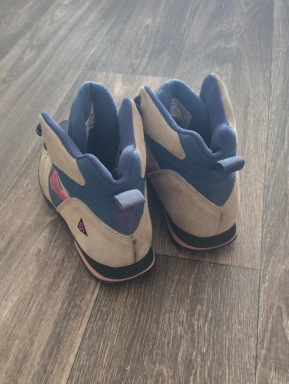 Vintage Nike Women's ACG Hiking Boots